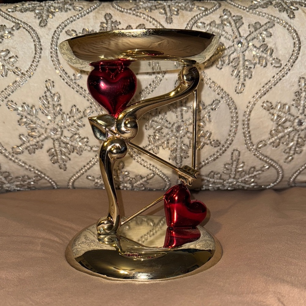 Bath and Body Works Hearts and Arrow candleholder
